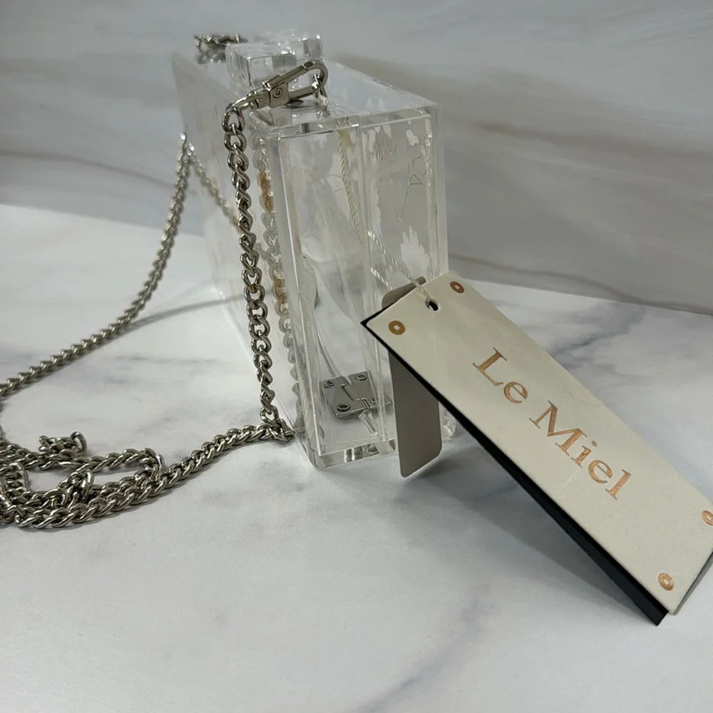 Daisies acrylic transparent lucite box clutch with silver chain strap๐ผ - Picture 4 of 15